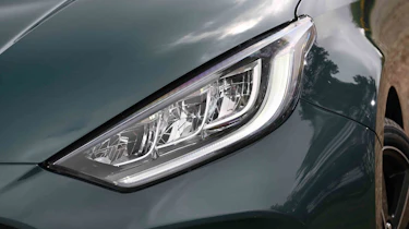 Toyota Yaris - head light detail
