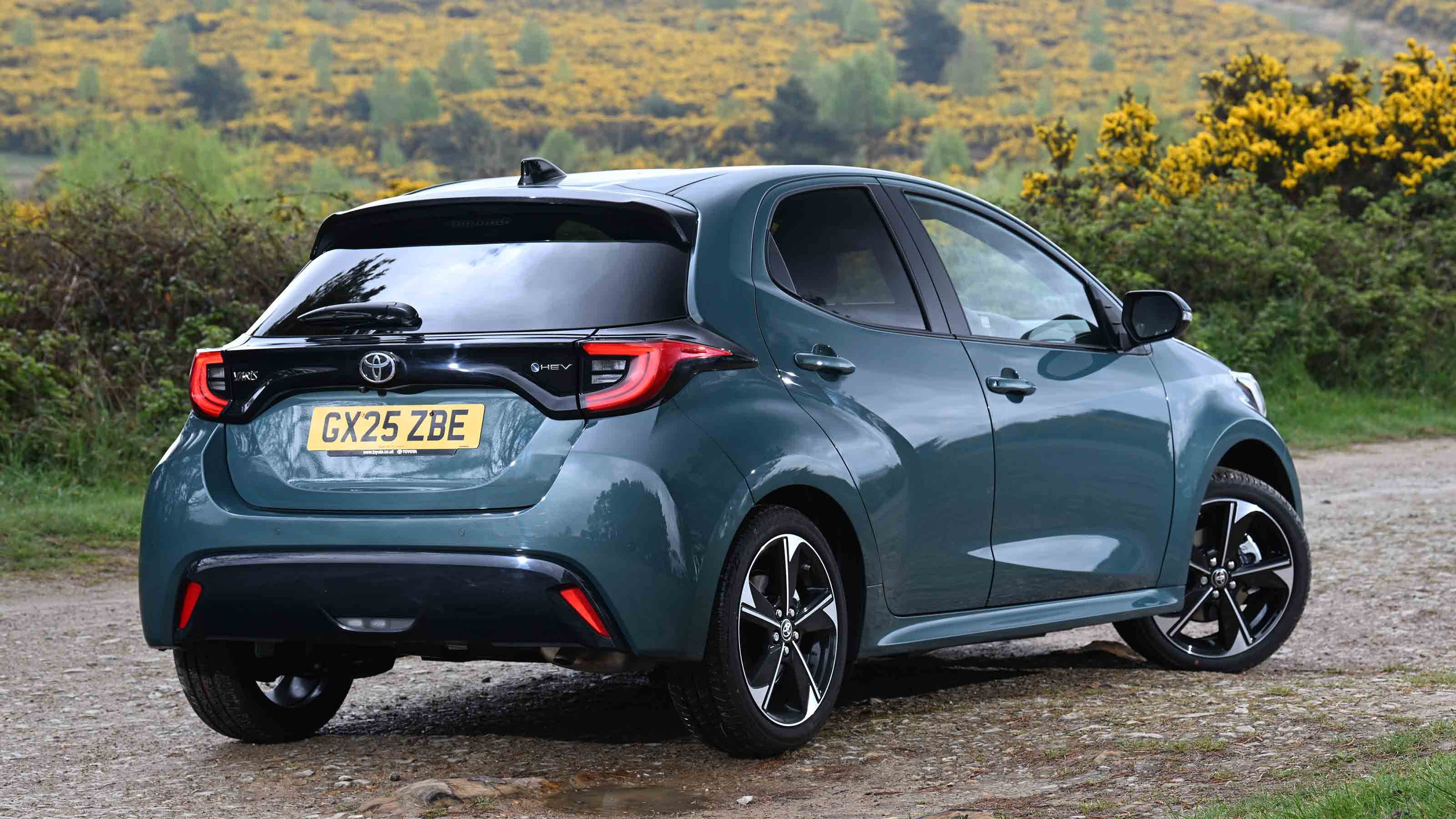 Toyota Yaris - rear static, alternative