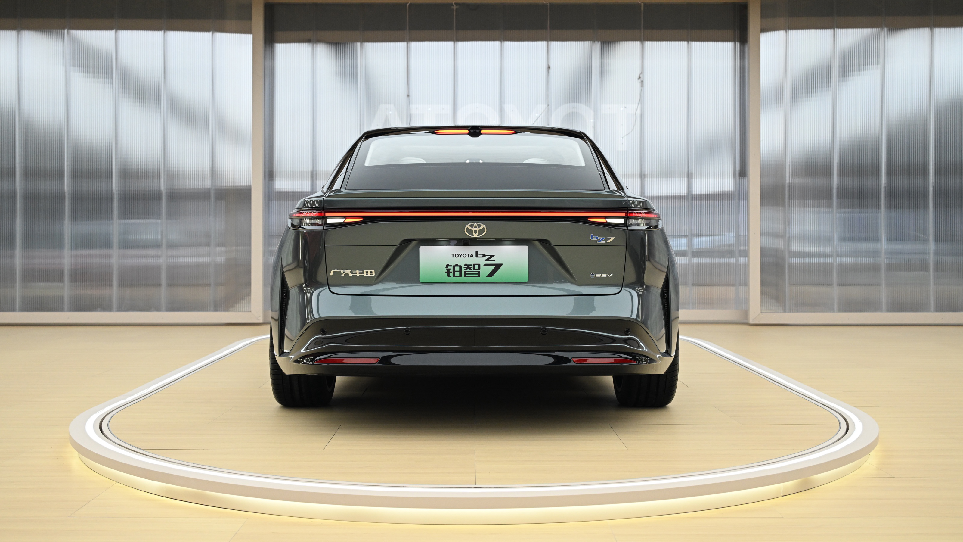 Toyota bZ7 - rear static