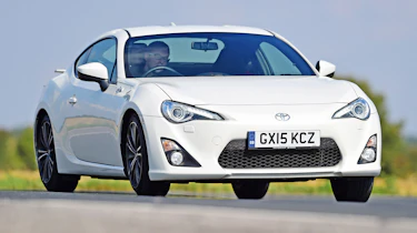 Toyota GT86 - front cornering