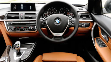 Used BMW 3 Series Touring - interior