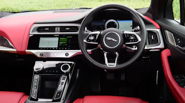 Jaguar I-Pace - interior