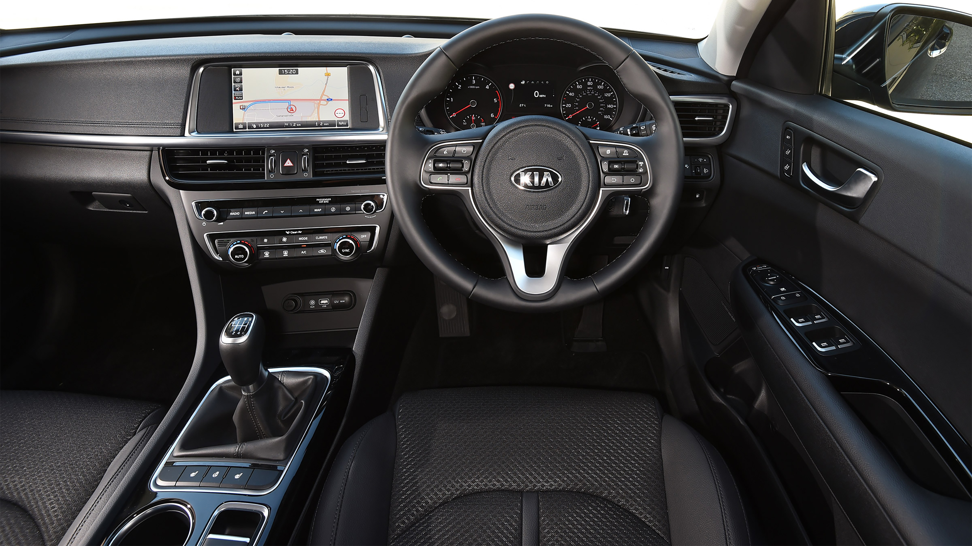 Used Kia Optima SW - interior