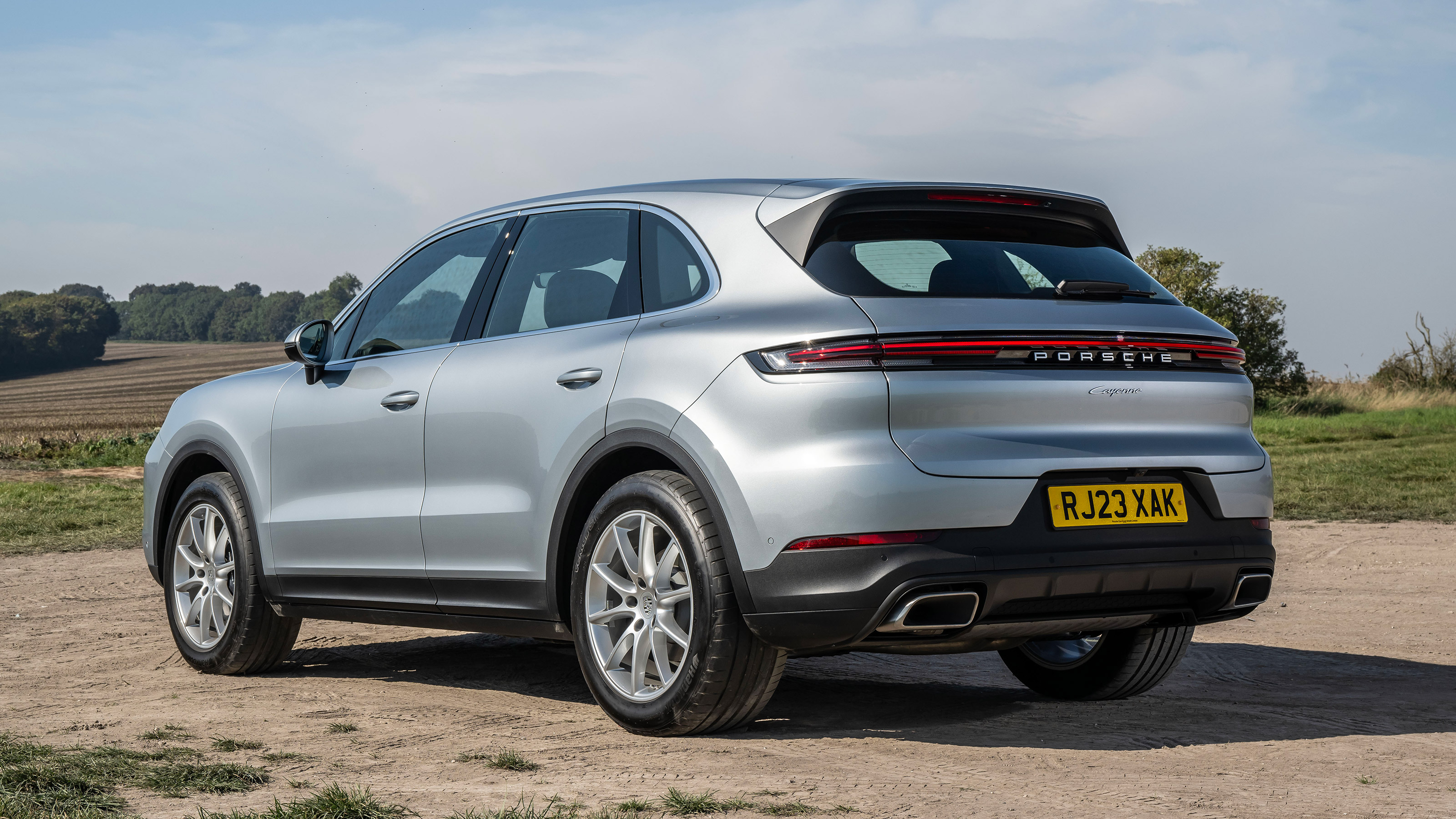 Used Porsche Cayenne Mk3 - rear