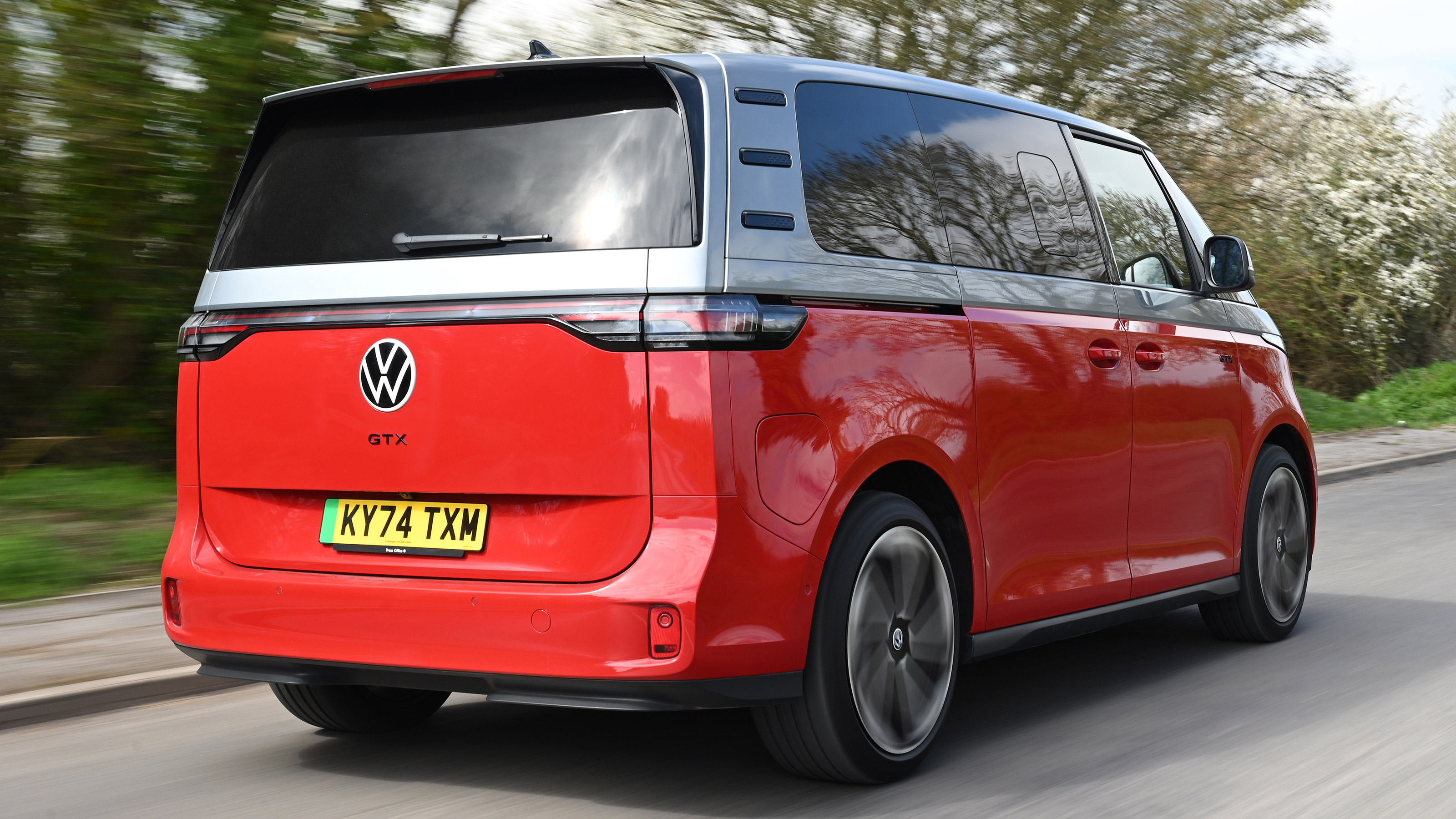 Volkswagen ID.Buzz GTX - rear