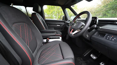 Volkswagen ID.Buzz GTX - front seats