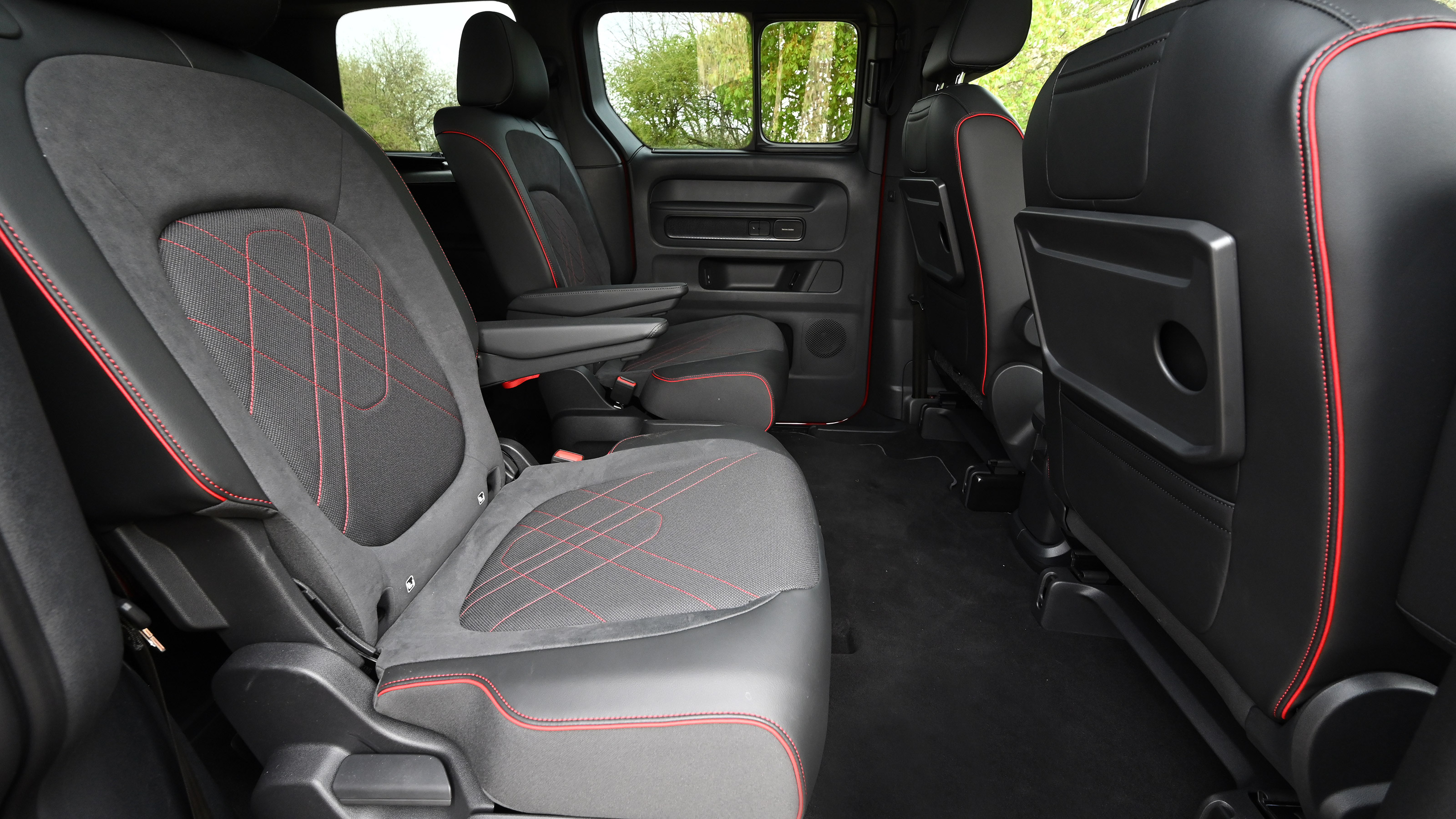 Volkswagen ID.Buzz GTX - rear seats