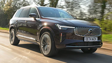 Volvo XC90 - front