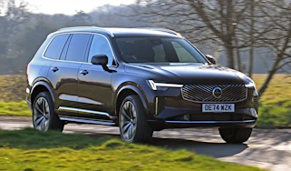 Volvo XC90 - front action