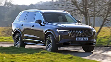 Volvo XC90 - front action