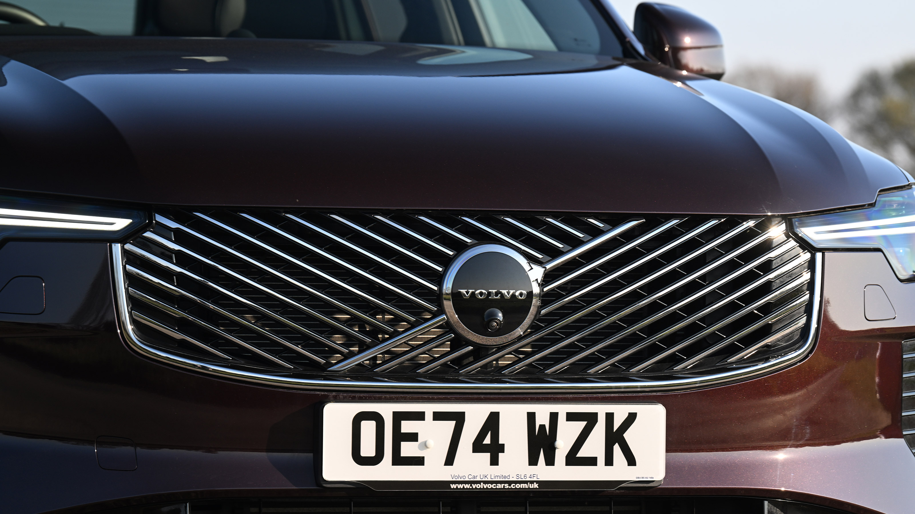Volvo XC90 - grille
