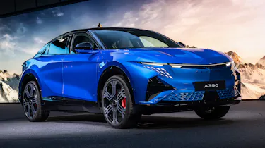 Alpine A390 - front static