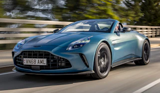 Aston Martin Vantage Roadster - front