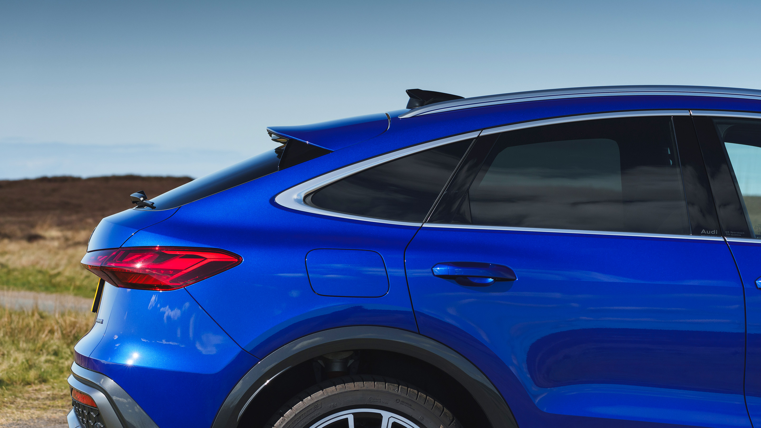 Audi Q5 Sportback - side profile
