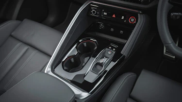 Audi Q5 Sportback - centre console