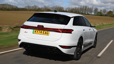Audi S6 Avant e-tron - rear tracking