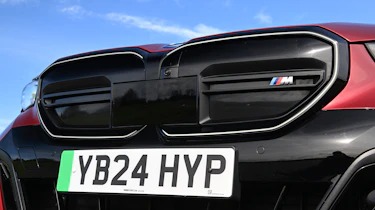 BMW i5 Touring M60 xDrive - front grille