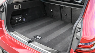 BMW i5 Touring M60 xDrive - boot