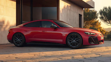 Audi e-tron GT quattro - front angled static
