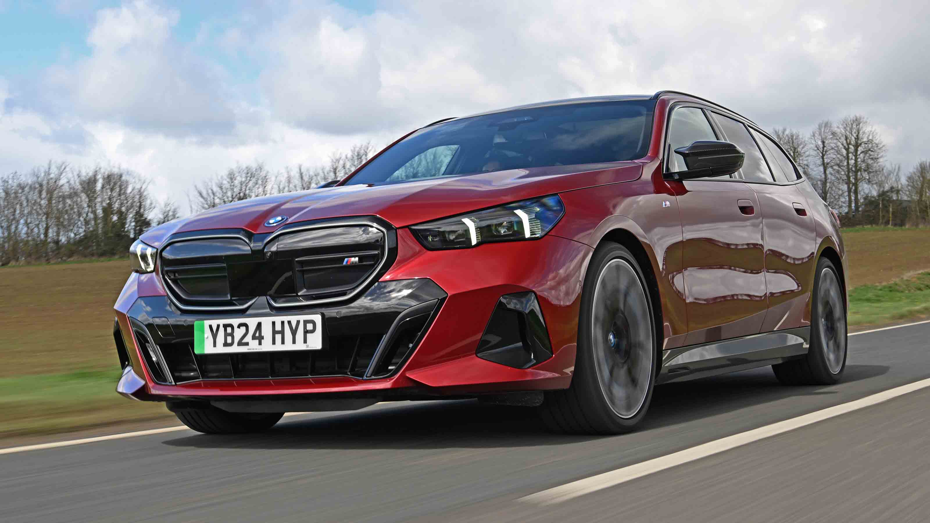 BMW i5 Touring - main image