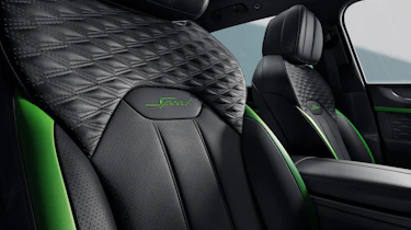 Bentley Bentayga Speed - front seats