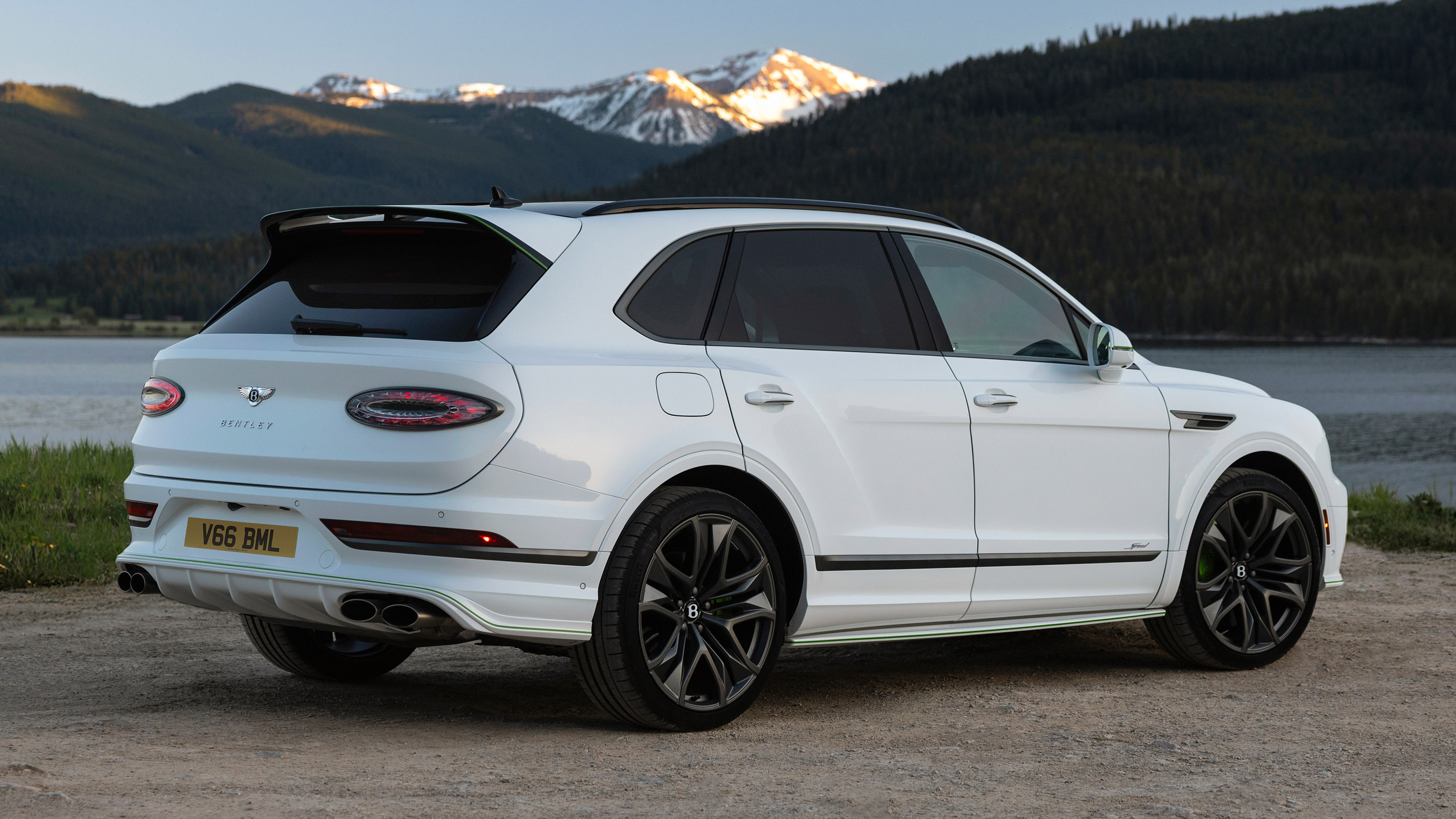 Bentley Bentayga Speed - rear static