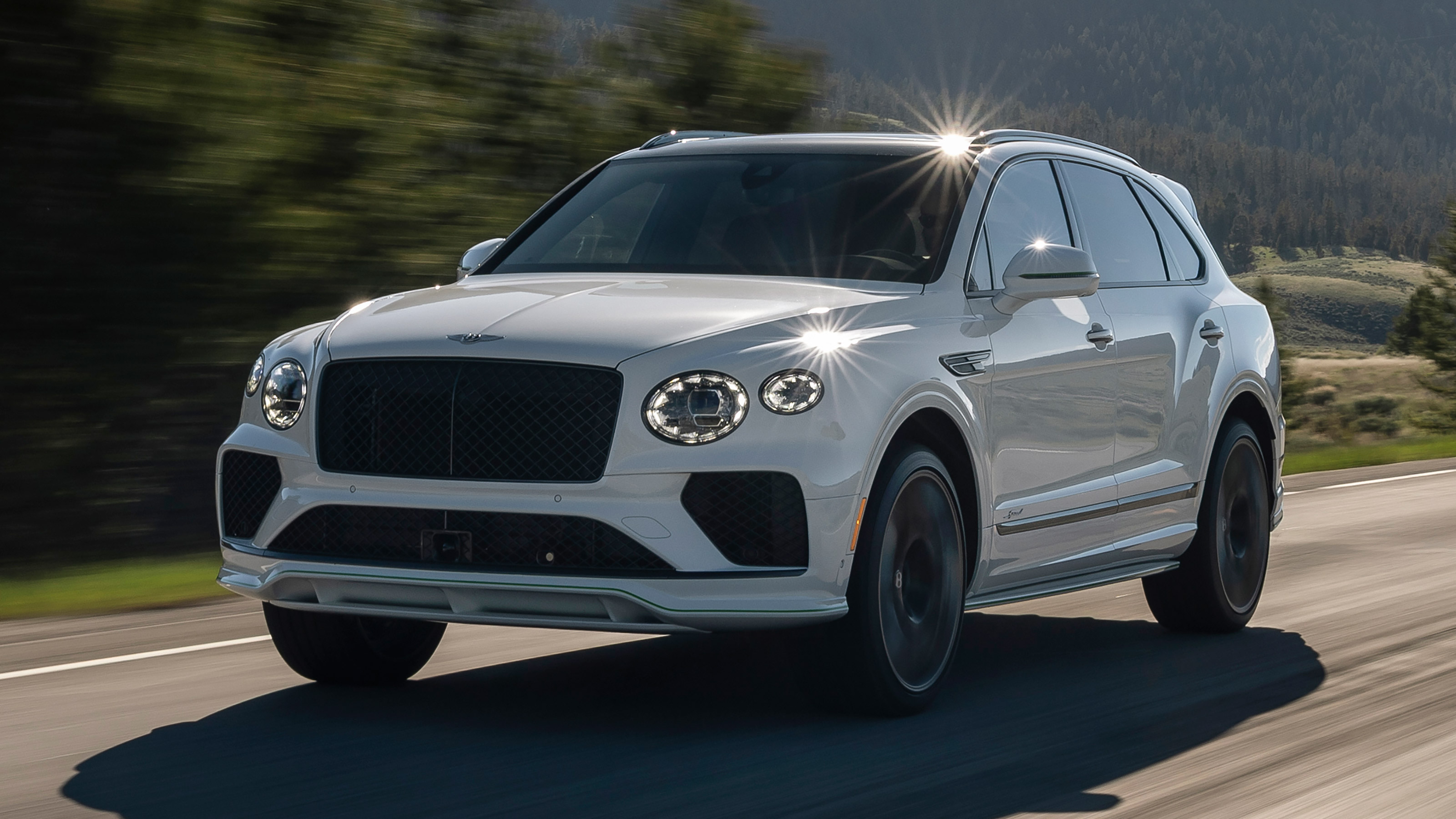 Bentley Bentayga Speed - front action