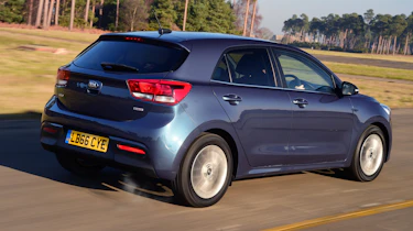 Kia Rio - rear tracking