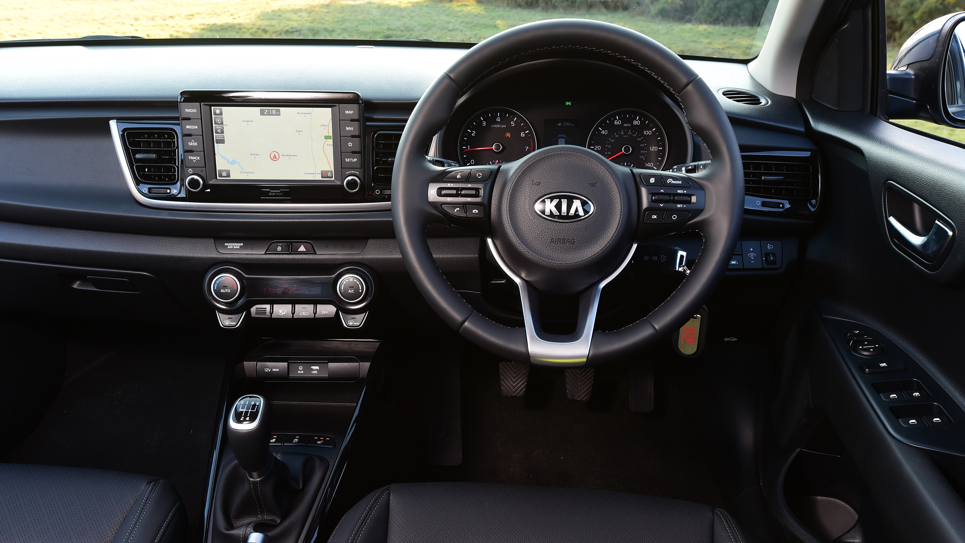 Kia Rio - dashboard