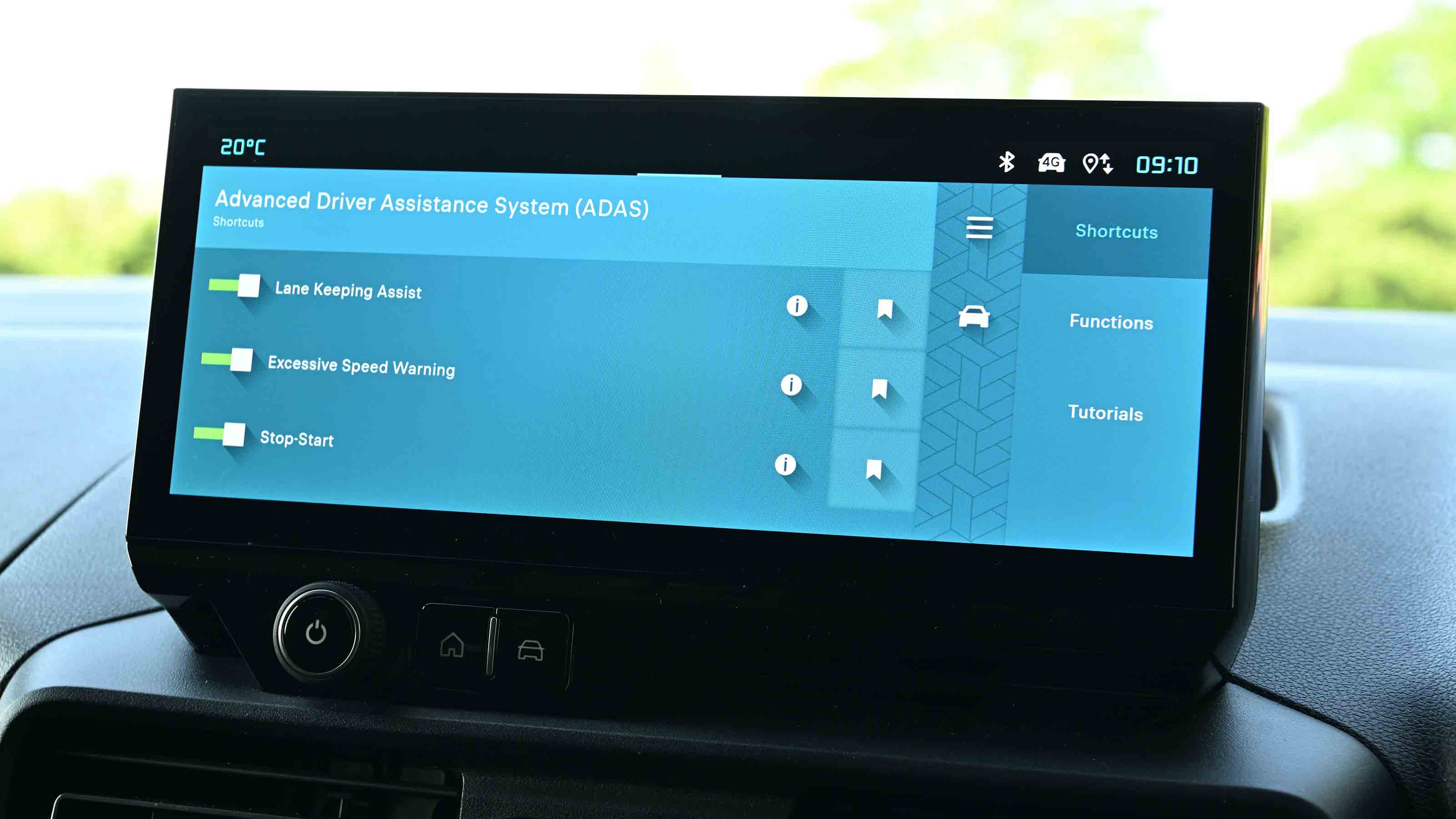 Citroen Berlingo Van - safety assistance menu screen