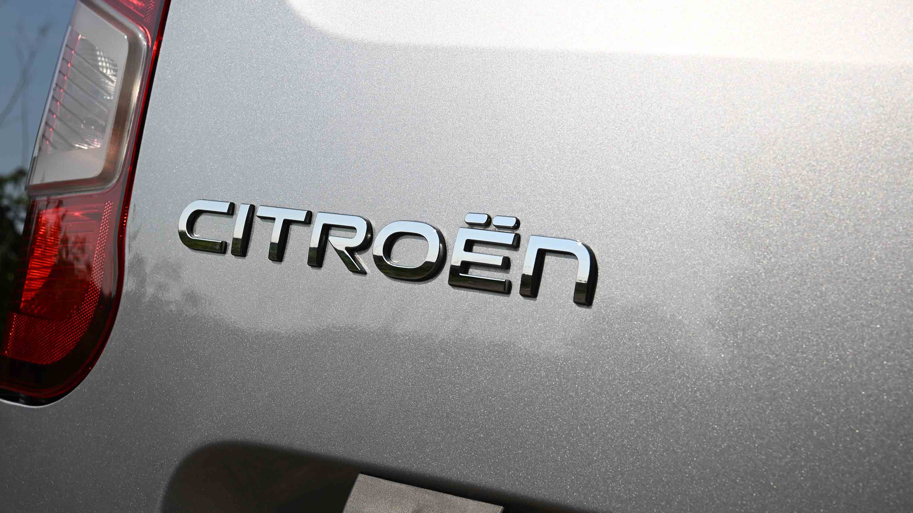 Citroen Berlingo Van - 'Citroen' badge