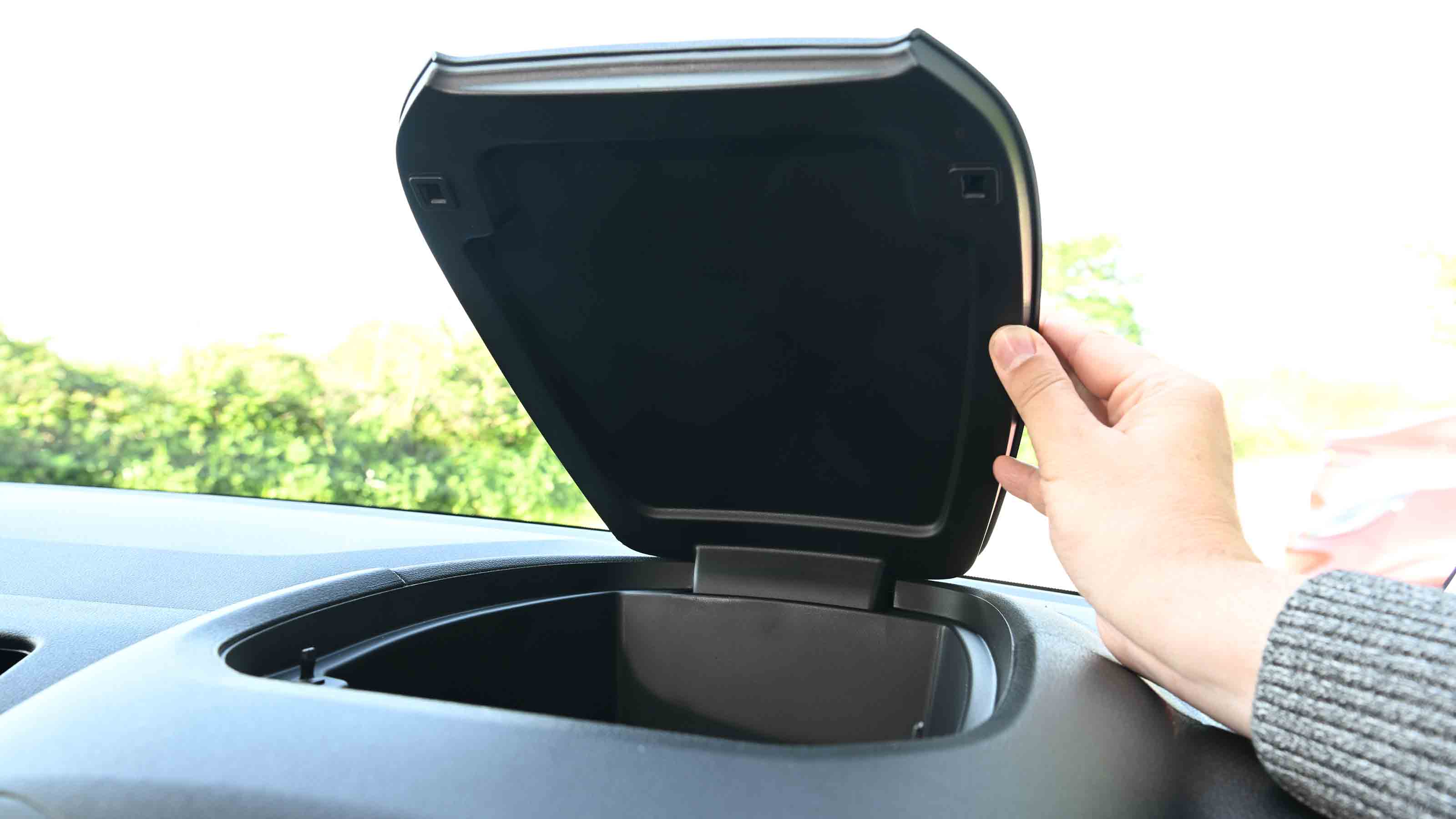 Citroen Berlingo Van - dashboard storage