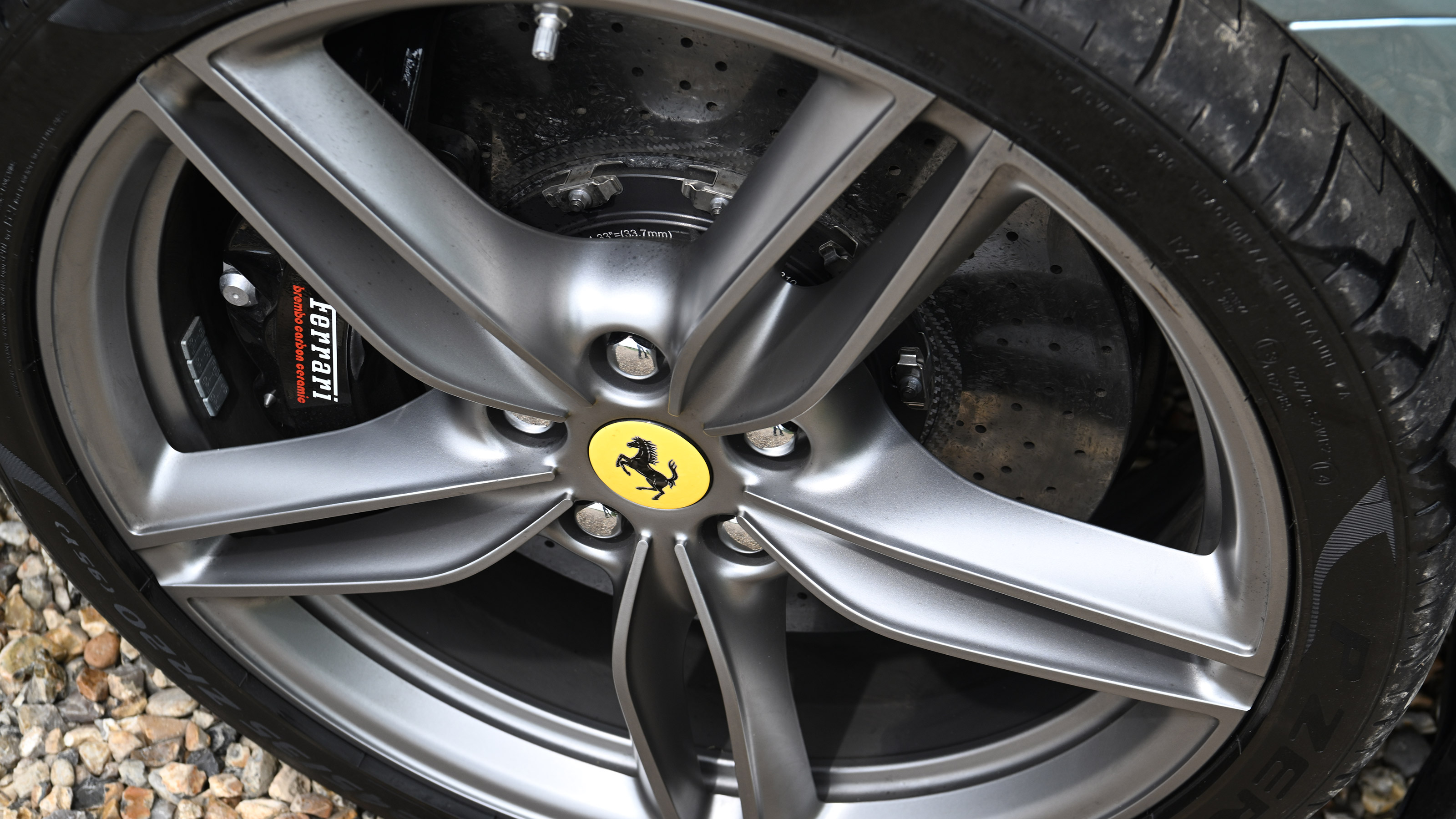 Ferrari Roma Spider - wheel