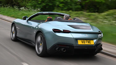 Ferrari Roma Spider - rear tracking