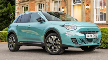 Fiat 600 Hybrid UK - front static