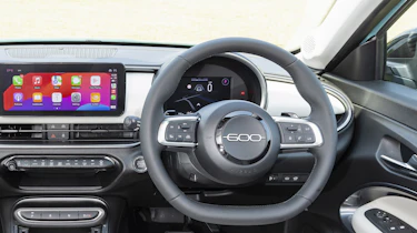 Fiat 600 Hybrid UK - dash