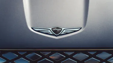 Genesis GV70 Electrified - Genesis badge