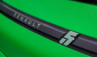 How to name a car - header
