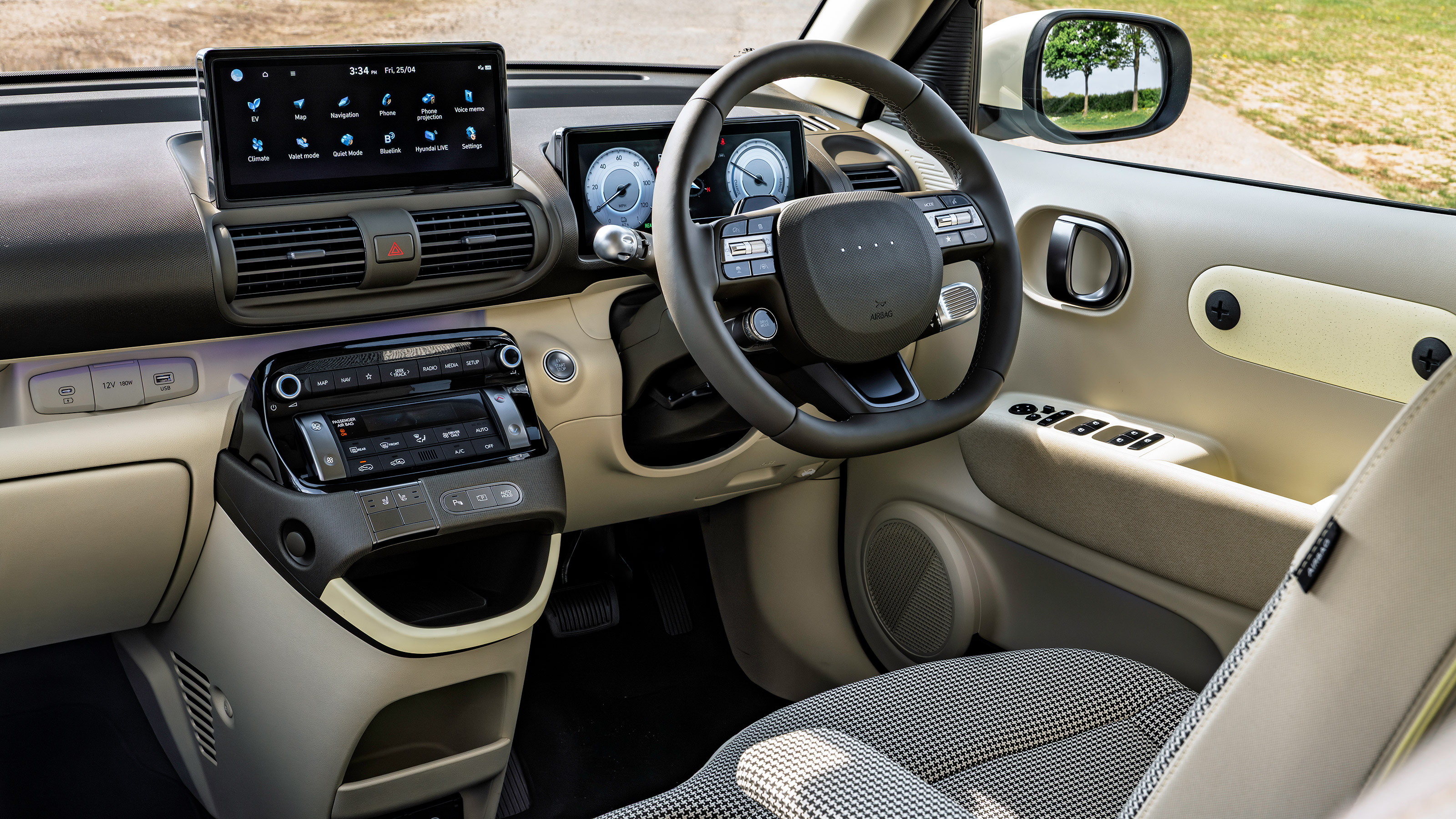 Hyundai Inster - dash