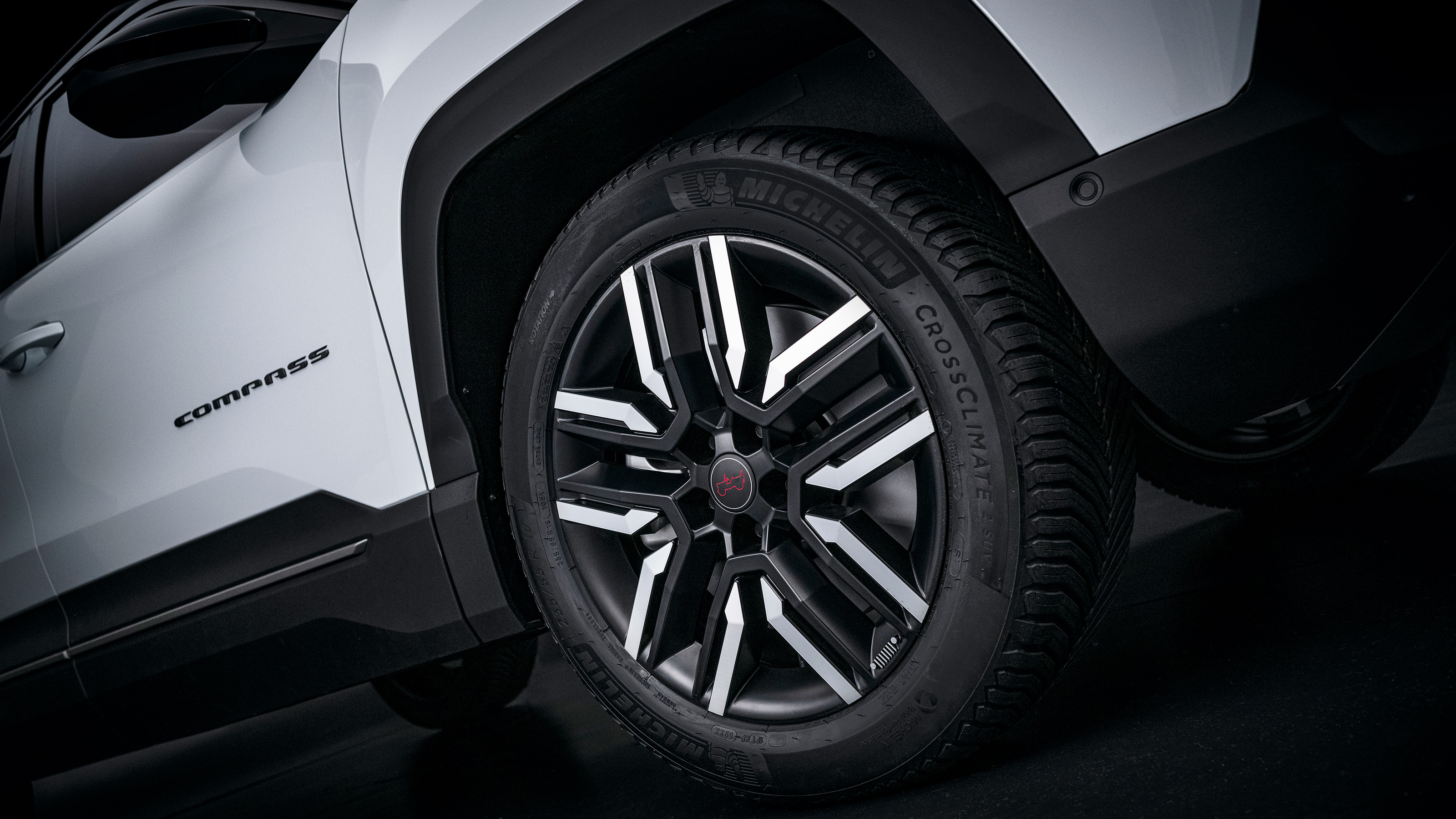 Jeep Compass - wheel