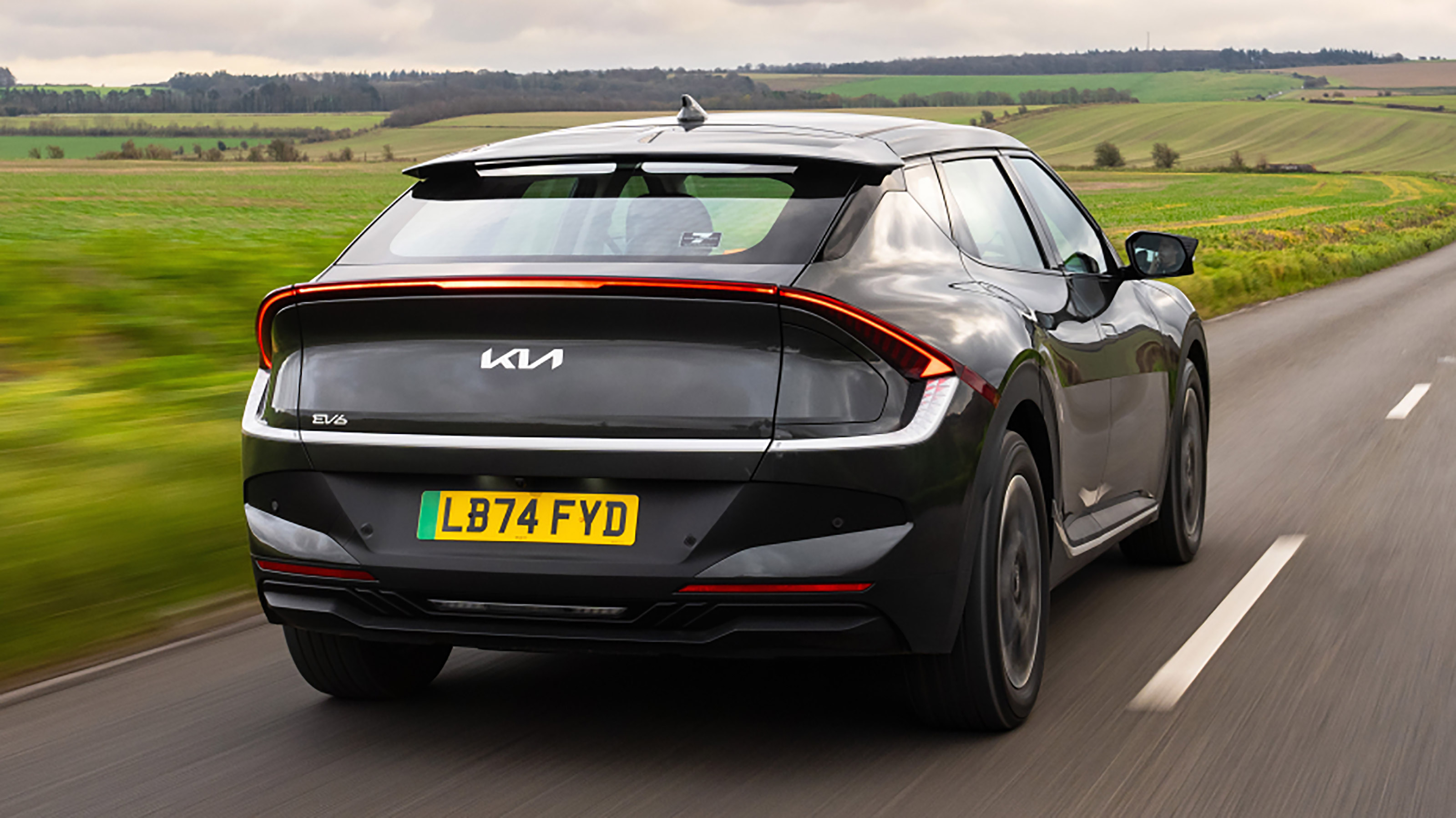 Kia EV6 Air - rear