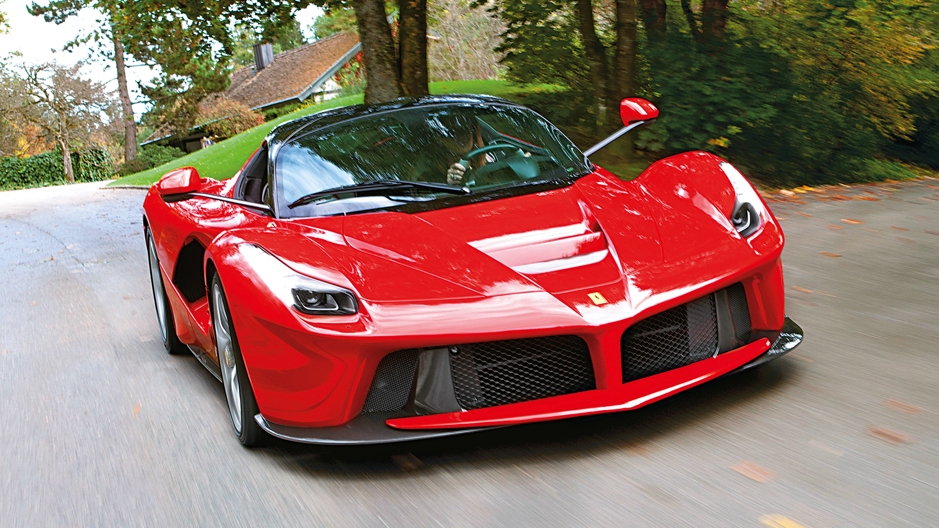 LaFerrari - front dynamic