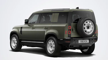 Land Rover Defender MY26 updates - rear