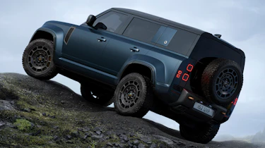 Land Rover Defender MY26 - rear