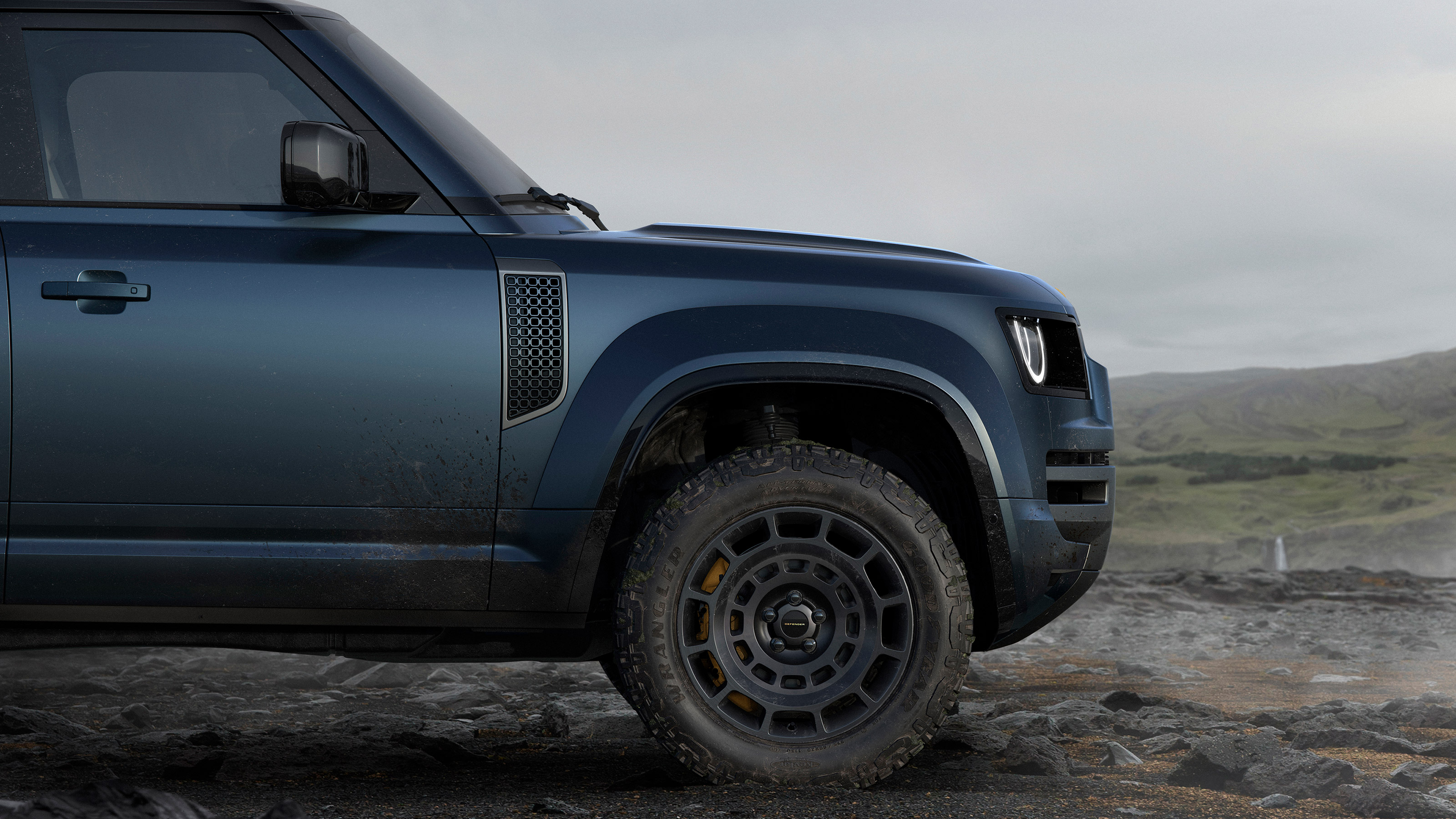 Land Rover Defender MY26 - side detail