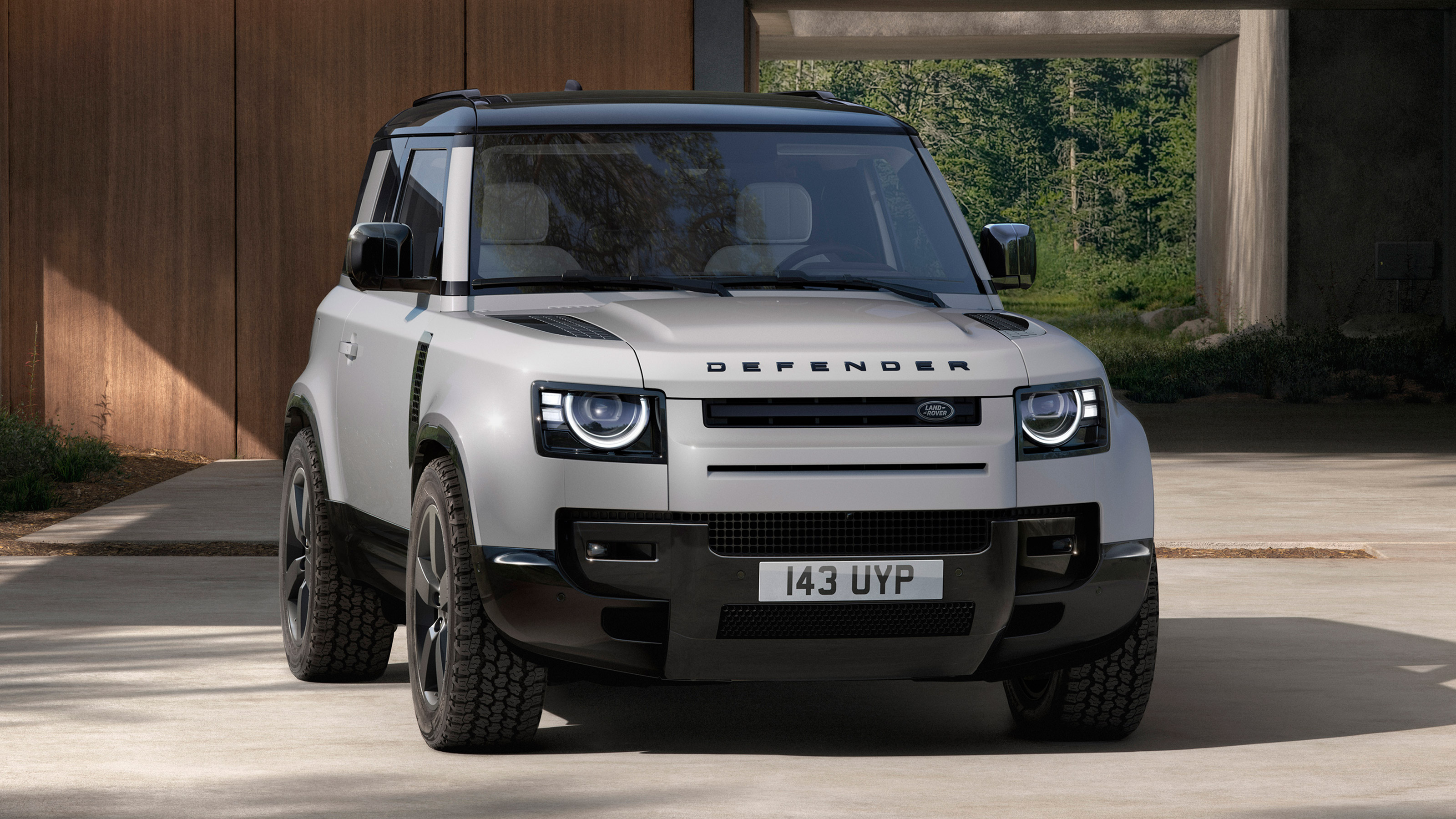 Land Rover Defender MY26 - front white