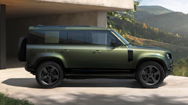 Land Rover Defender MY26 - side green