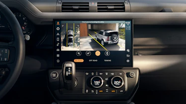 Land Rover Defender MY26 - sat-nav