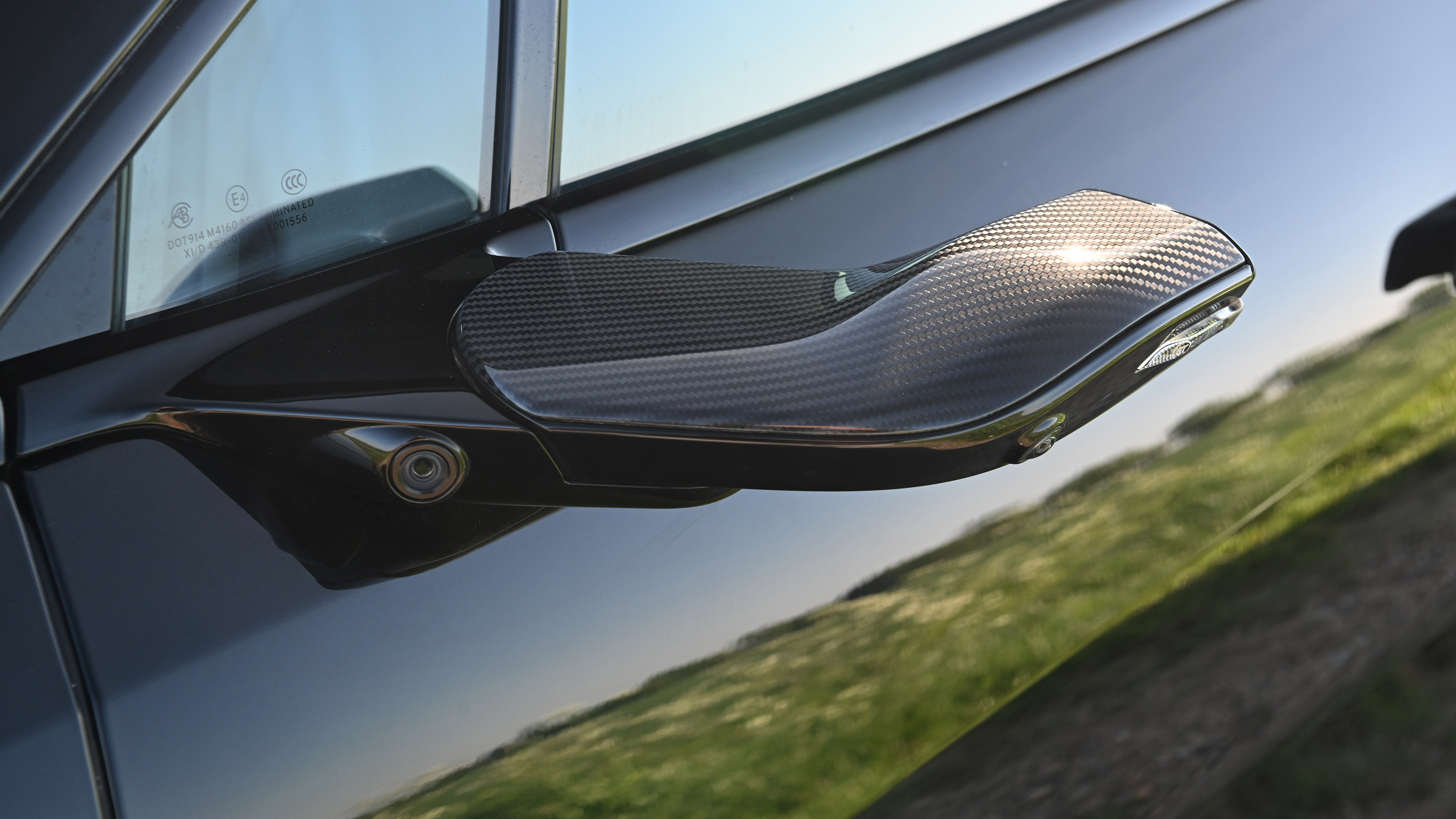 Lotus Emeya - wing camera