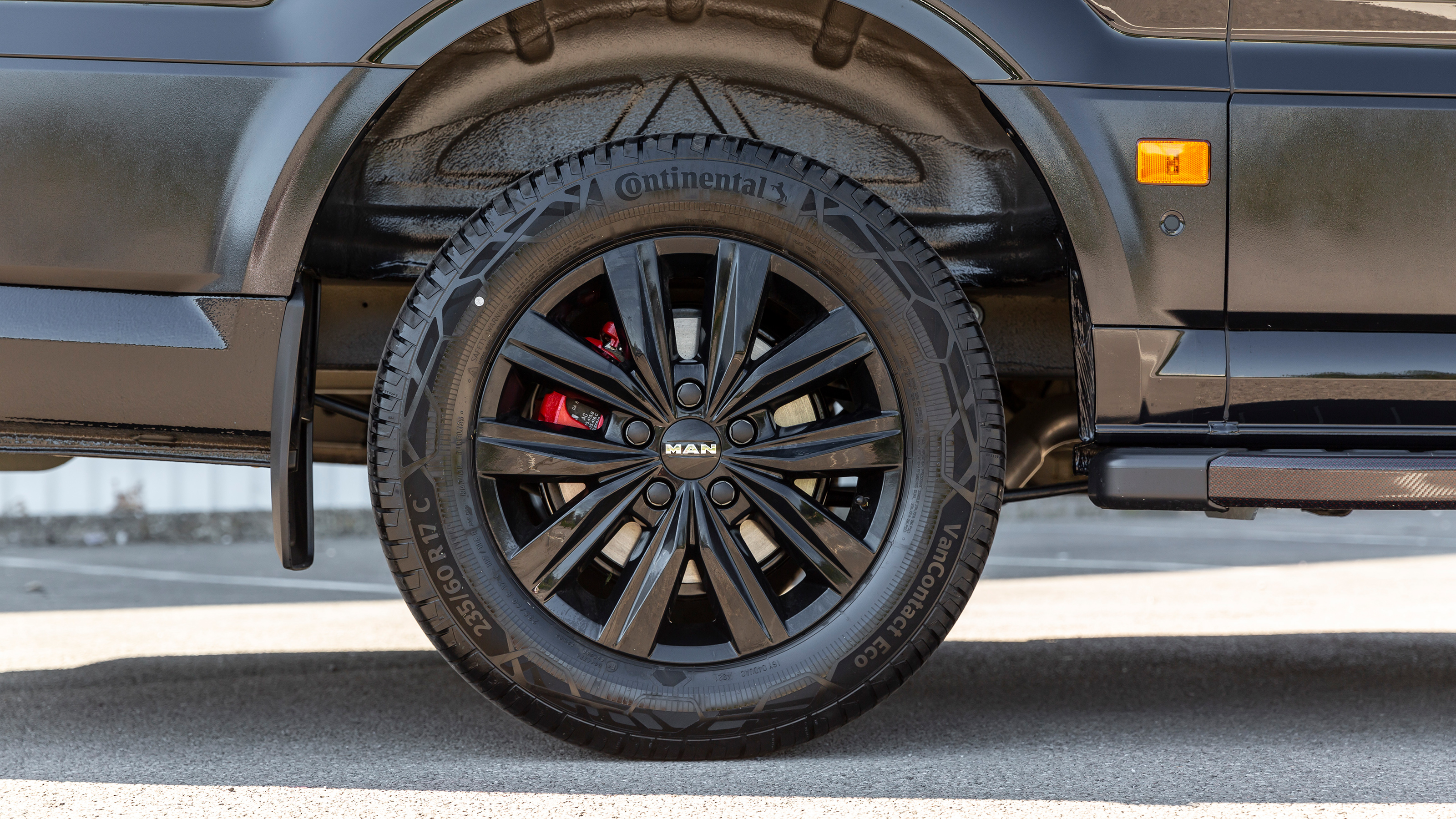 MAN TGE - wheel